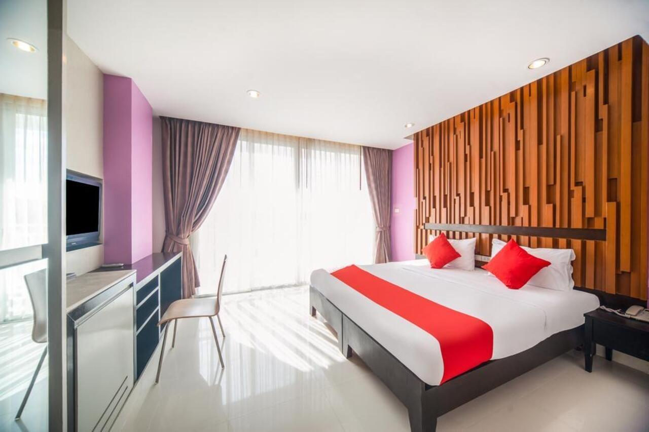 I Dee Hotel Patong Buitenkant foto
